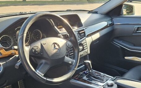 Mercedes-Benz E-Класс, 2010 год, 1 450 000 рублей, 9 фотография