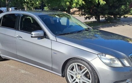 Mercedes-Benz E-Класс, 2010 год, 1 450 000 рублей, 2 фотография
