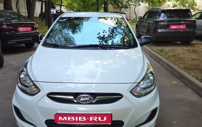 Hyundai Solaris II рестайлинг, 2013 год, 620 000 рублей, 1 фотография