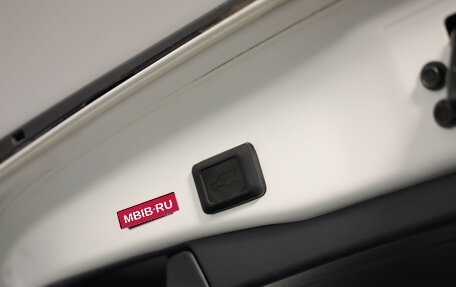 Toyota RAV4, 2019 год, 2 649 000 рублей, 25 фотография