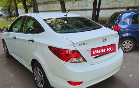 Hyundai Solaris II рестайлинг, 2013 год, 620 000 рублей, 5 фотография
