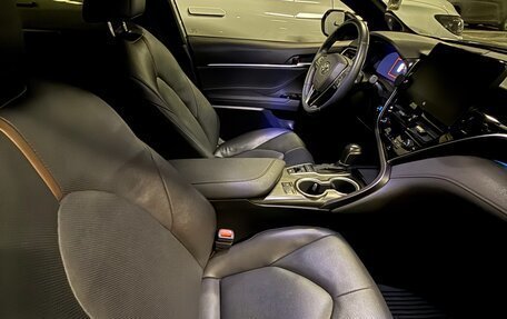 Toyota Camry, 2023 год, 3 850 000 рублей, 11 фотография
