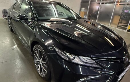 Toyota Camry, 2023 год, 3 850 000 рублей, 7 фотография