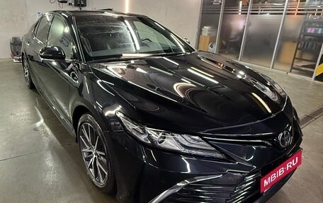 Toyota Camry, 2023 год, 3 850 000 рублей, 6 фотография
