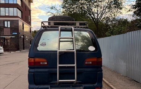 Mitsubishi Delica IV, 1997 год, 945 000 рублей, 3 фотография