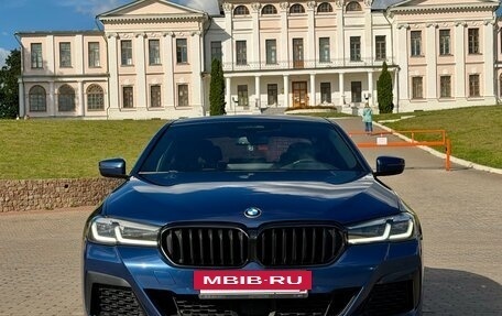 BMW 5 серия, 2020 год, 4 850 000 рублей, 2 фотография