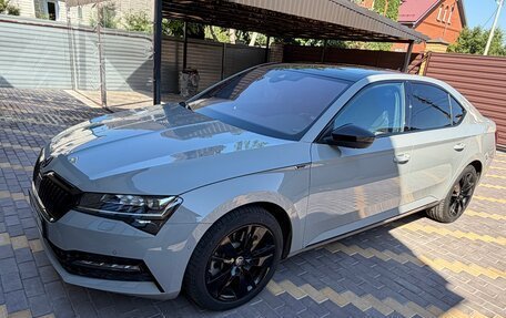 Skoda Superb III рестайлинг, 2021 год, 3 950 000 рублей, 4 фотография