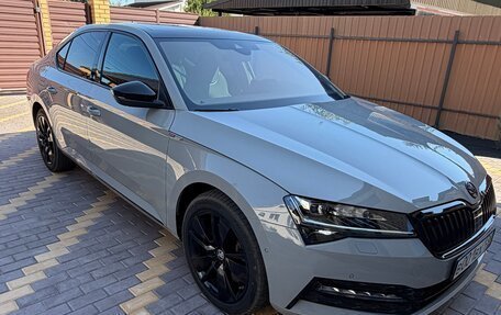 Skoda Superb III рестайлинг, 2021 год, 3 950 000 рублей, 8 фотография
