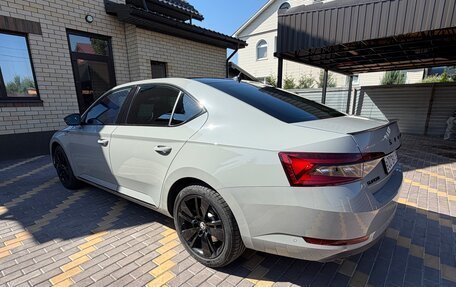 Skoda Superb III рестайлинг, 2021 год, 3 950 000 рублей, 5 фотография