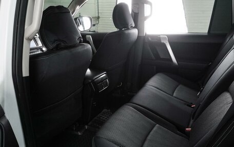 Toyota Land Cruiser Prado 150 рестайлинг 2, 2014 год, 2 949 000 рублей, 11 фотография