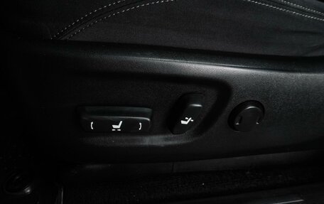 Toyota Land Cruiser Prado 150 рестайлинг 2, 2014 год, 2 949 000 рублей, 12 фотография