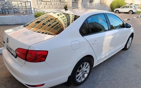 Volkswagen Jetta VI, 2014 год, 1 049 000 рублей, 4 фотография