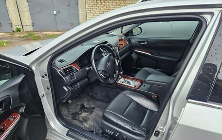 Toyota Camry, 2013 год, 1 690 000 рублей, 4 фотография