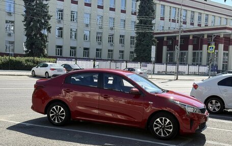 KIA Rio IV, 2021 год, 1 750 000 рублей, 5 фотография