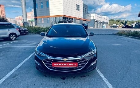 Chevrolet Malibu IX, 2020 год, 1 500 000 рублей, 3 фотография