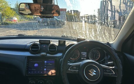 Suzuki Swift V, 2018 год, 1 050 000 рублей, 2 фотография