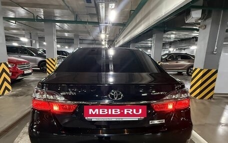 Toyota Camry, 2017 год, 2 730 000 рублей, 2 фотография