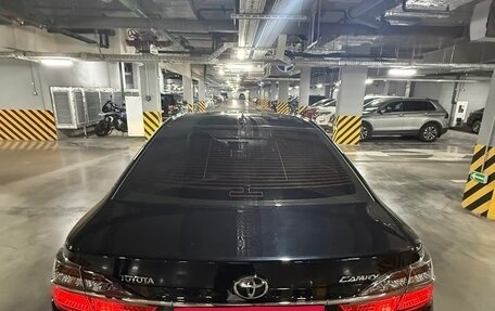 Toyota Camry, 2017 год, 2 730 000 рублей, 4 фотография