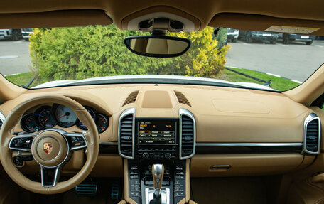 Porsche Cayenne III, 2015 год, 3 038 000 рублей, 10 фотография