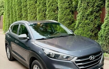 Hyundai Tucson III, 2018 год, 2 150 000 рублей, 2 фотография