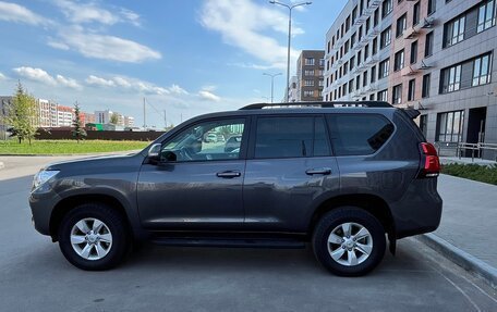 Toyota Land Cruiser Prado 150 рестайлинг 2, 2018 год, 4 850 000 рублей, 11 фотография