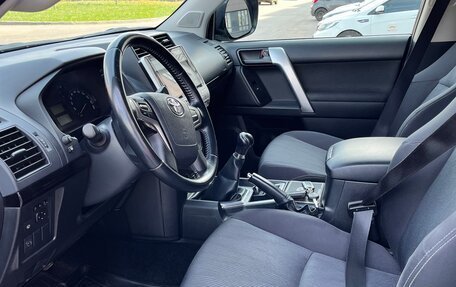 Toyota Land Cruiser Prado 150 рестайлинг 2, 2018 год, 4 850 000 рублей, 12 фотография