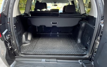 Toyota Land Cruiser Prado 150 рестайлинг 2, 2018 год, 4 850 000 рублей, 19 фотография