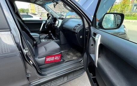 Toyota Land Cruiser Prado 150 рестайлинг 2, 2018 год, 4 850 000 рублей, 14 фотография