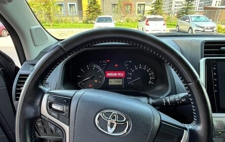 Toyota Land Cruiser Prado 150 рестайлинг 2, 2018 год, 4 850 000 рублей, 17 фотография