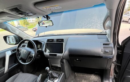 Toyota Land Cruiser Prado 150 рестайлинг 2, 2018 год, 4 850 000 рублей, 25 фотография