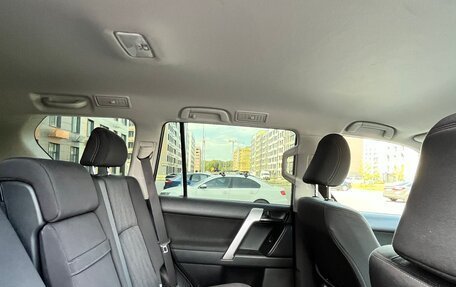 Toyota Land Cruiser Prado 150 рестайлинг 2, 2018 год, 4 850 000 рублей, 27 фотография