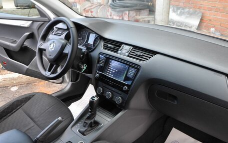 Skoda Octavia, 2017 год, 1 140 000 рублей, 9 фотография