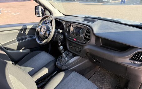 Fiat Doblo II рестайлинг, 2018 год, 895 000 рублей, 16 фотография