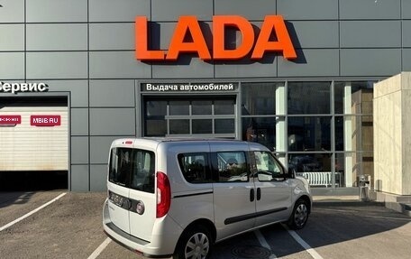 Fiat Doblo II рестайлинг, 2018 год, 895 000 рублей, 3 фотография