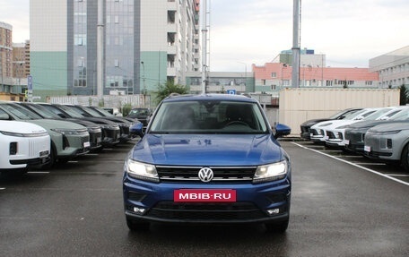 Volkswagen Tiguan II, 2020 год, 2 615 000 рублей, 2 фотография