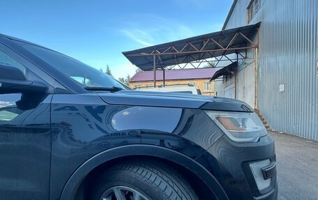 Ford Explorer VI, 2017 год, 2 590 000 рублей, 4 фотография