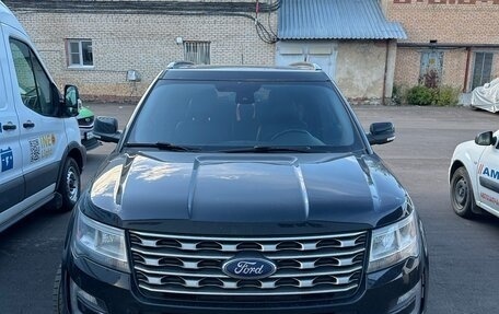 Ford Explorer VI, 2017 год, 2 590 000 рублей, 2 фотография