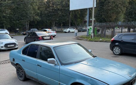 BMW 5 серия, 1989 год, 130 000 рублей, 3 фотография