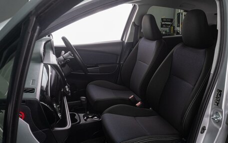 Toyota Vitz, 2018 год, 1 029 000 рублей, 8 фотография