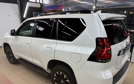 Toyota Land Cruiser Prado 150 рестайлинг 2, 2018 год, 5 050 000 рублей, 3 фотография