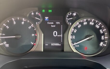 Toyota Land Cruiser Prado 150 рестайлинг 2, 2018 год, 5 050 000 рублей, 11 фотография