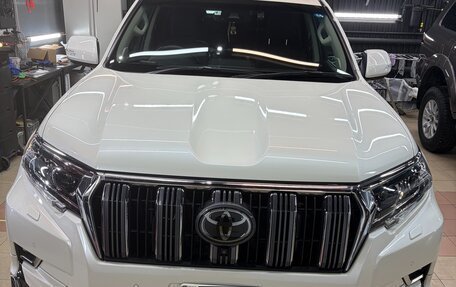 Toyota Land Cruiser Prado 150 рестайлинг 2, 2018 год, 5 050 000 рублей, 2 фотография