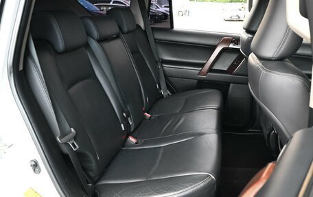 Toyota Land Cruiser Prado 150 рестайлинг 2, 2013 год, 3 150 000 рублей, 11 фотография