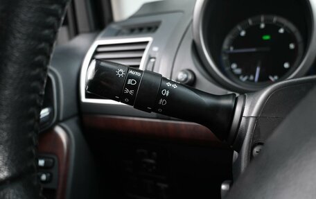 Toyota Land Cruiser Prado 150 рестайлинг 2, 2013 год, 3 150 000 рублей, 16 фотография