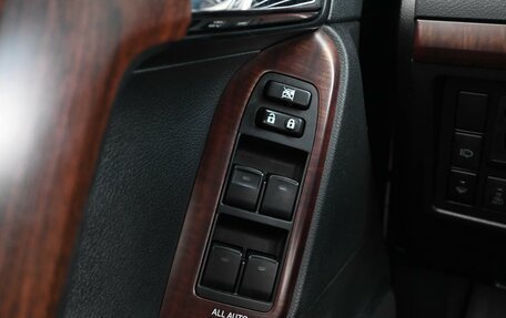 Toyota Land Cruiser Prado 150 рестайлинг 2, 2013 год, 3 150 000 рублей, 24 фотография
