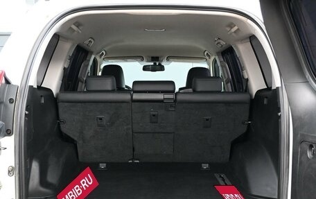 Toyota Land Cruiser Prado 150 рестайлинг 2, 2013 год, 3 150 000 рублей, 28 фотография
