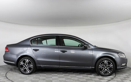 Volkswagen Passat B7, 2011 год, 759 000 рублей, 4 фотография