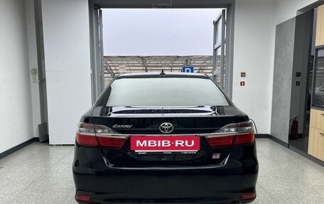 Toyota Camry, 2017 год, 2 440 000 рублей, 5 фотография