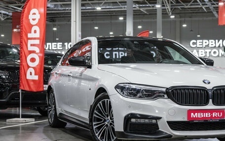 BMW 5 серия, 2018 год, 2 999 700 рублей, 6 фотография