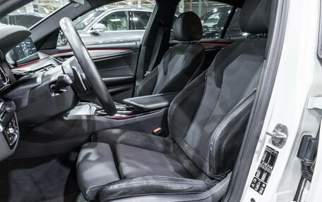 BMW 5 серия, 2018 год, 2 999 700 рублей, 19 фотография